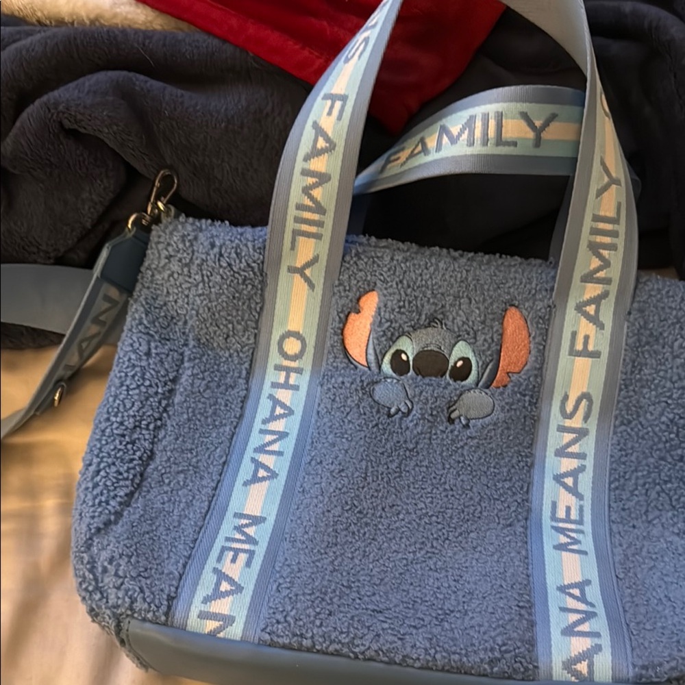 Blue Stitch Fleece Tote Bag - Picture 2 of 4